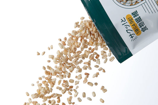 袋から出るサクビ